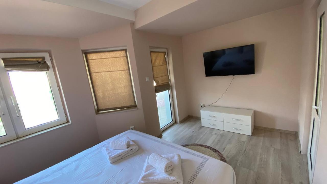 Centrally Located Apartment In 바르나 외부 사진
