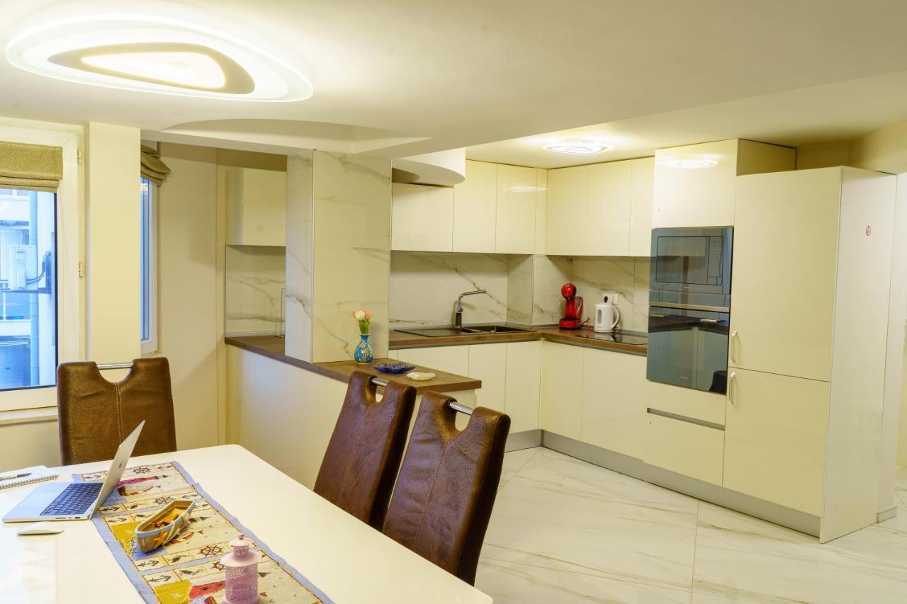 Centrally Located Apartment In 바르나 외부 사진