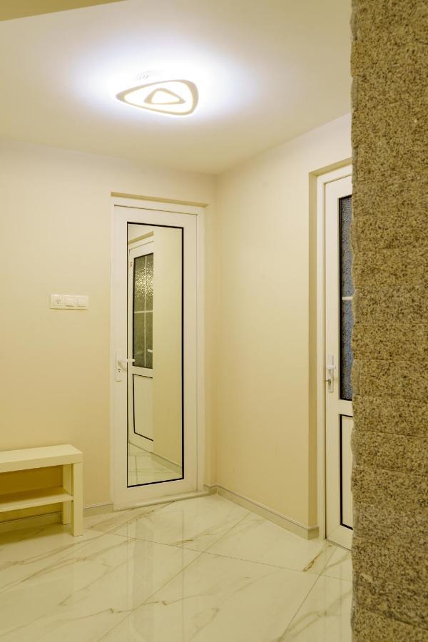 Centrally Located Apartment In 바르나 외부 사진